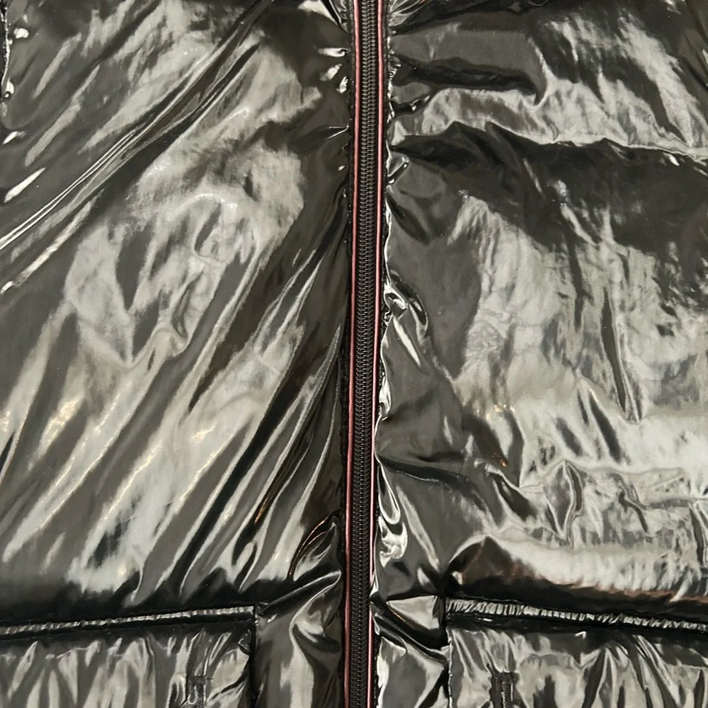 Cozy Coop Metallic Piping Jacket in Black/Ruby. Shiny black puffer size 7 Great!